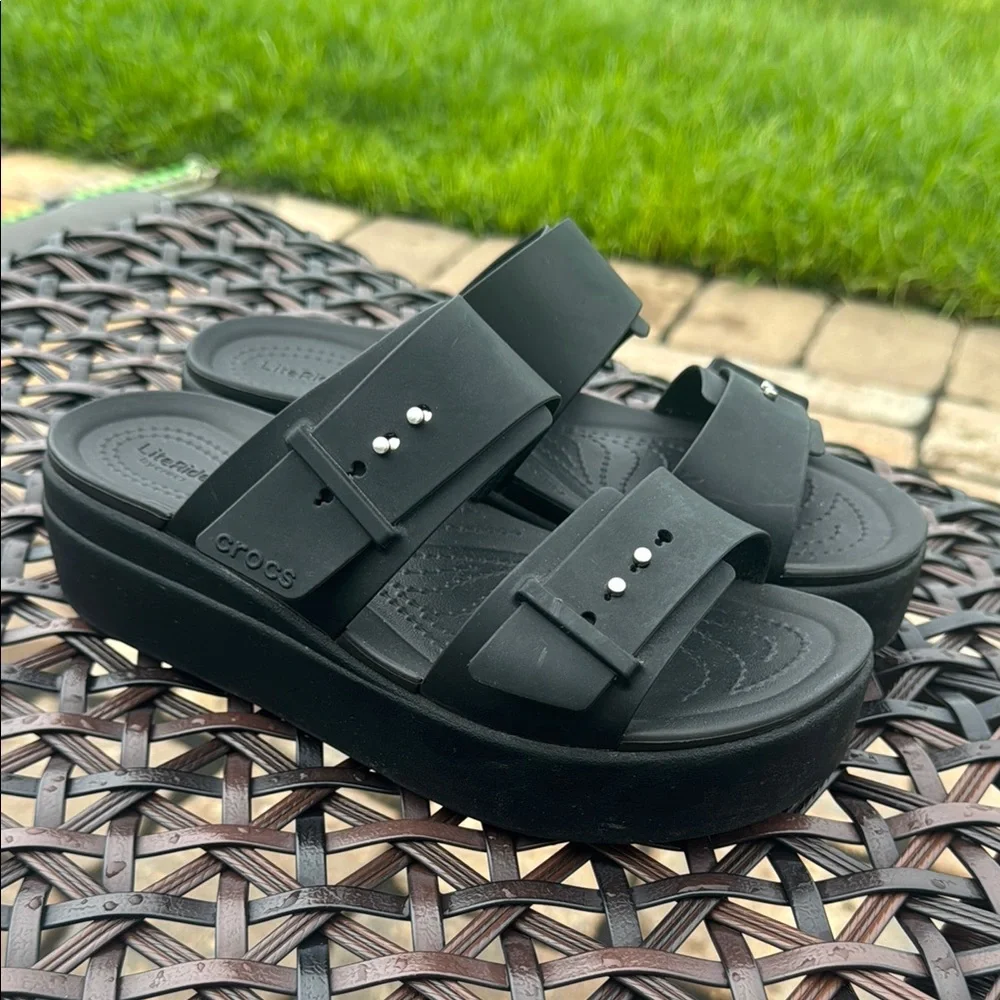 Crocs Women’s Black Platform Slide Sandals